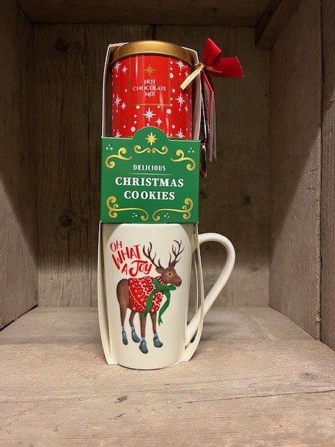 Beker-cadeauset 'Oh what a Joy' - Beker + hot chocolatemix (vanille), koekjes & lepeltje